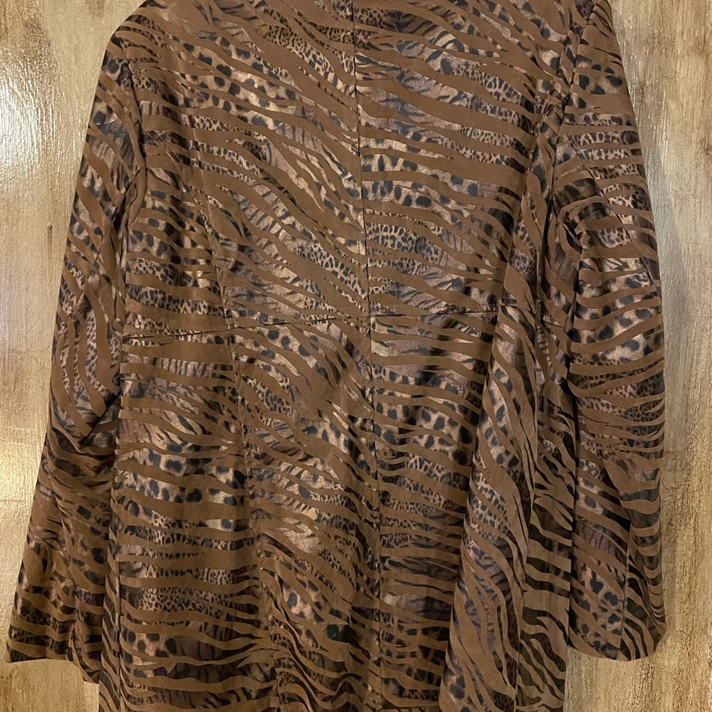 Beautiful jacket ! Excellent condition - Picture 3 of 4